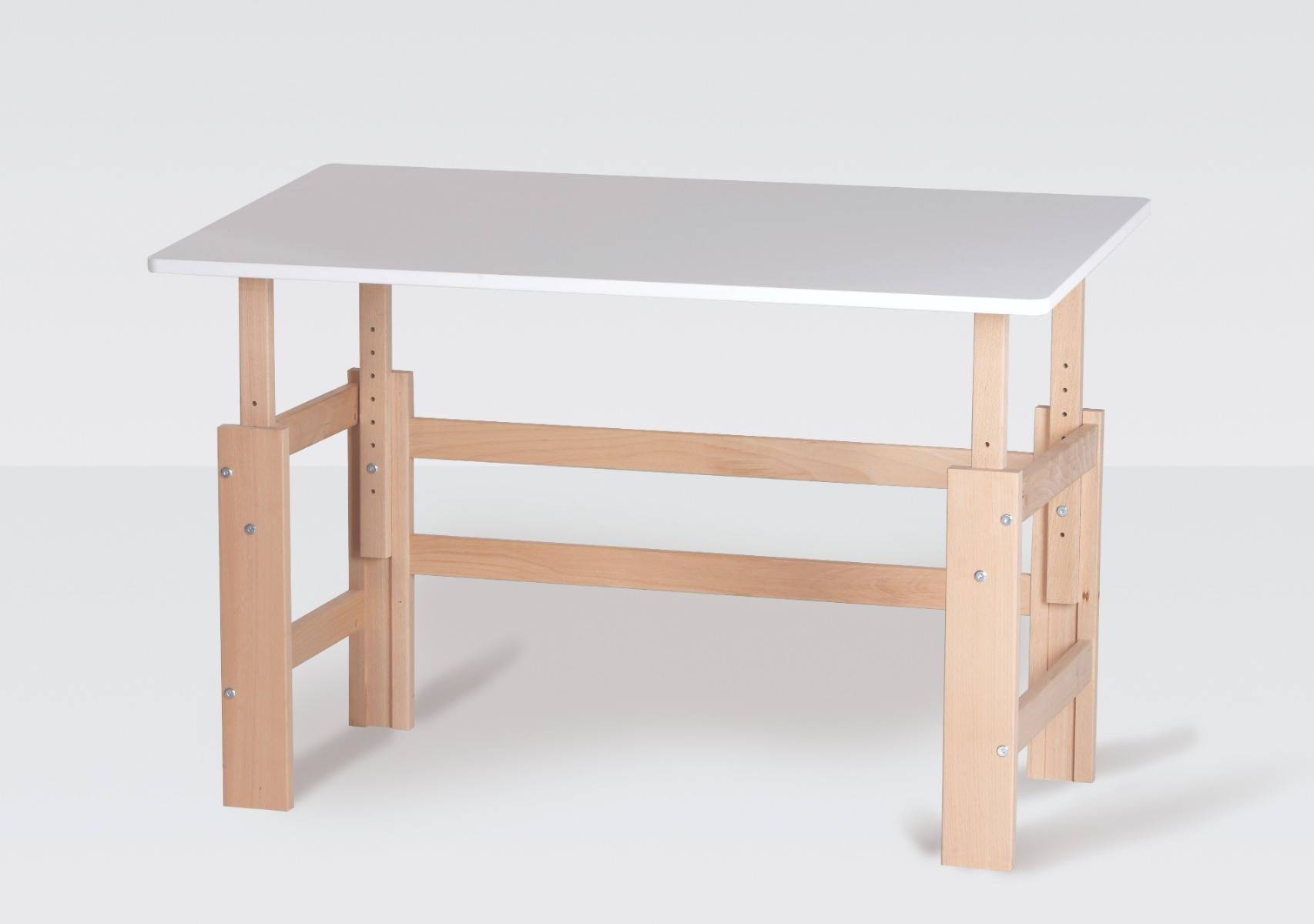 Ställbart skrivbord med ram i bokträ