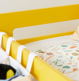 Retro sengehest i fuld længde med hoved- og fodende