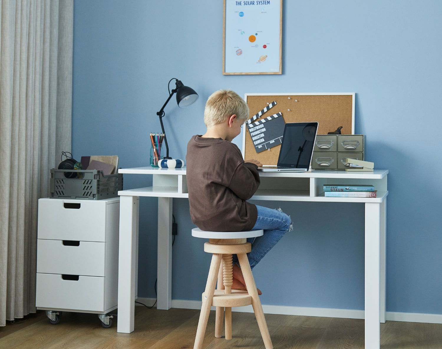 Rullekommode med skuffer