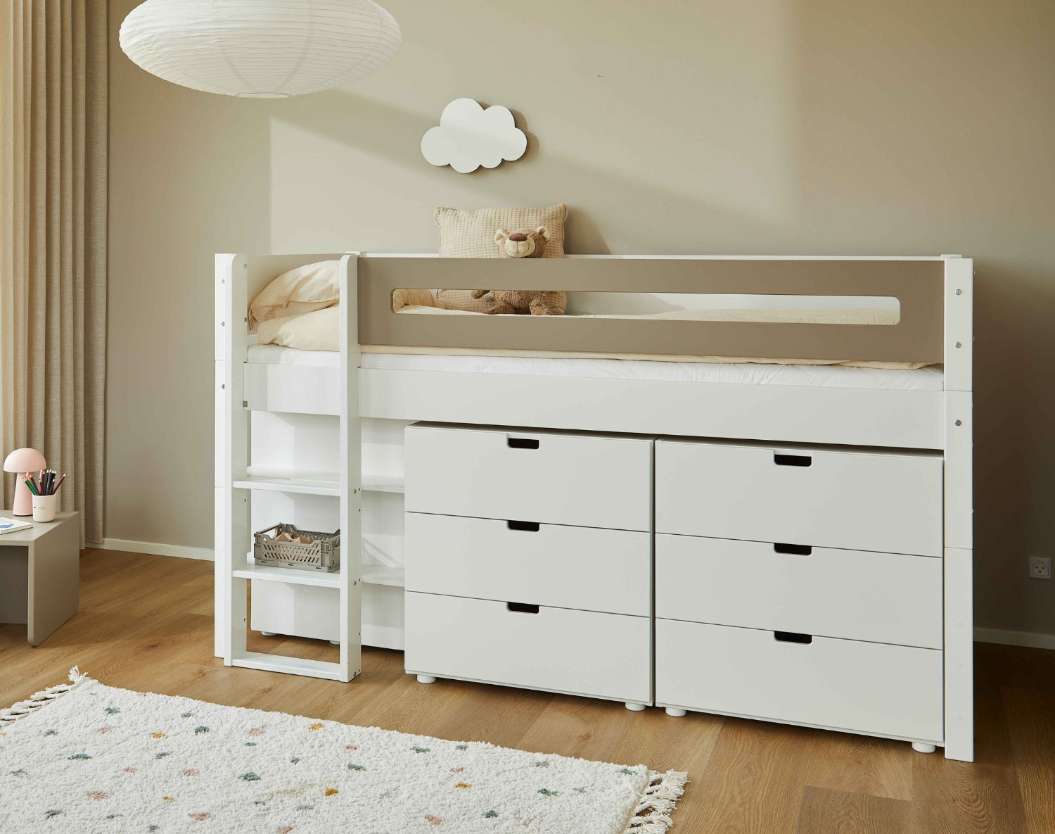 Sängstege med 51 cm ben för halvhög säng