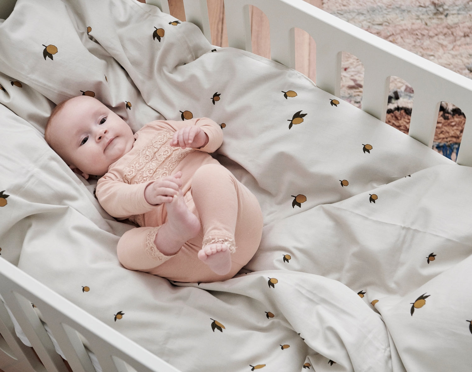 Delad bäddhäst till babysäng