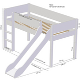 Vild halvhög barnsäng med rutschkana och lutande stege